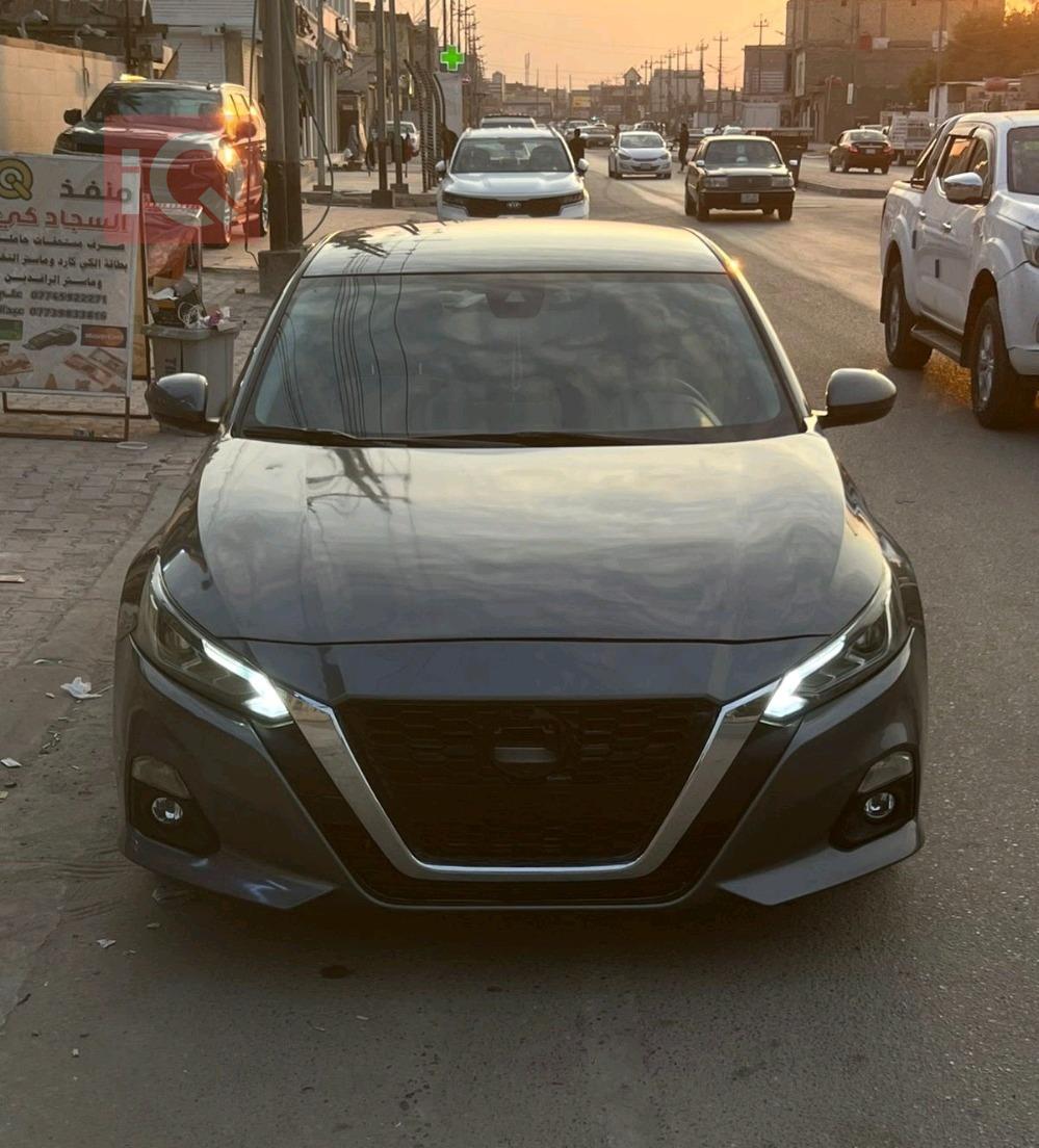 نیسان ئەلتیما